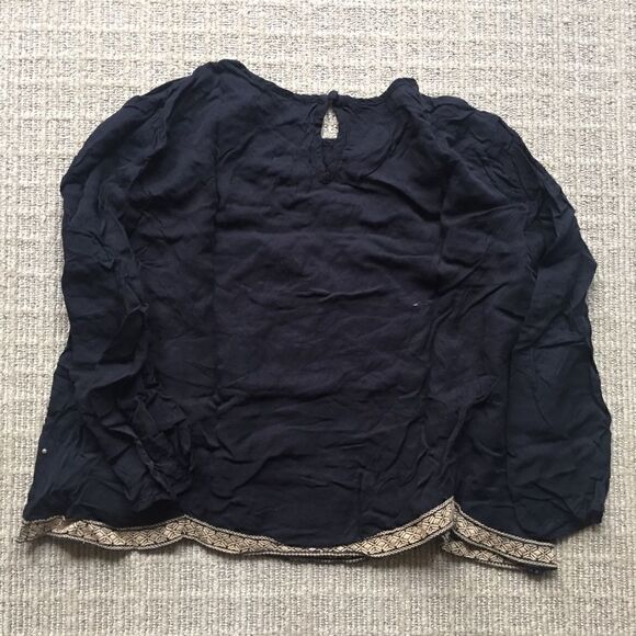 Black blouse, Francesca’s   - Picture 10 of 11